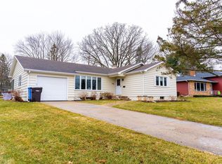 260 Kierstead Ln, Oregon, WI 53575