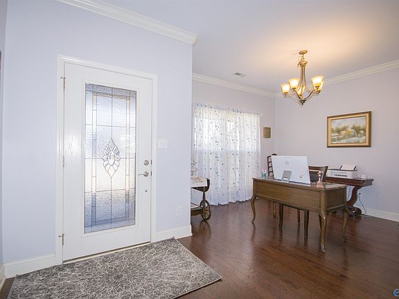 3rd image of 409 E Mossyleaf Dr