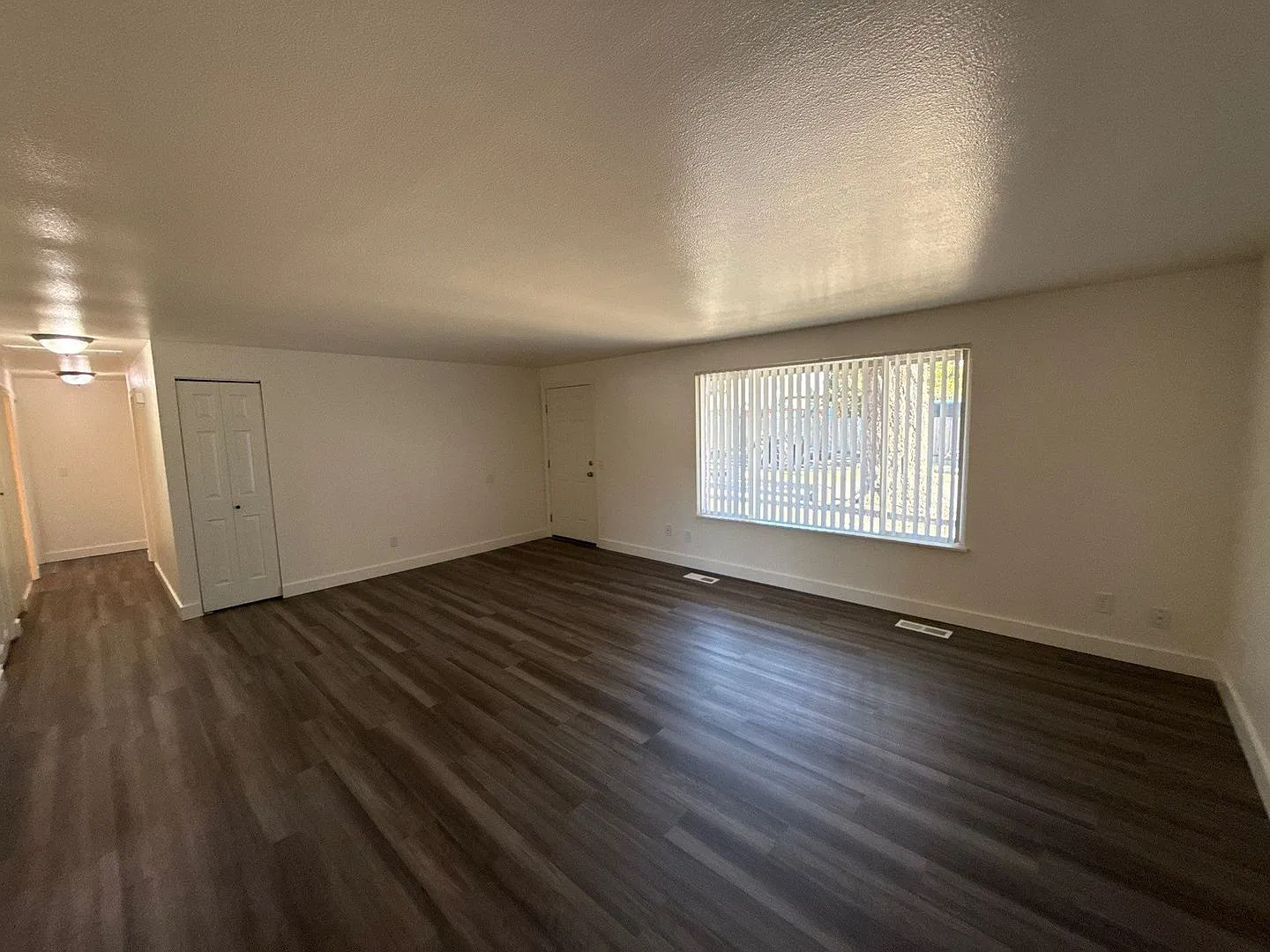 4 bed, 1.5 bath, 1200 sqft, $1,795 — Photo 4