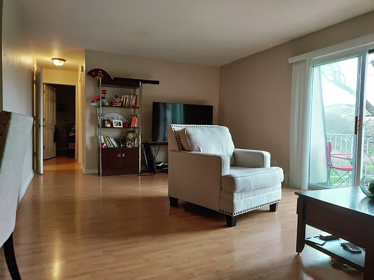 134 E Bailey Rd #L — Photo 11
