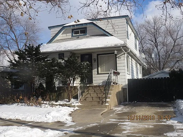 3921 Euclid Ave photo 1