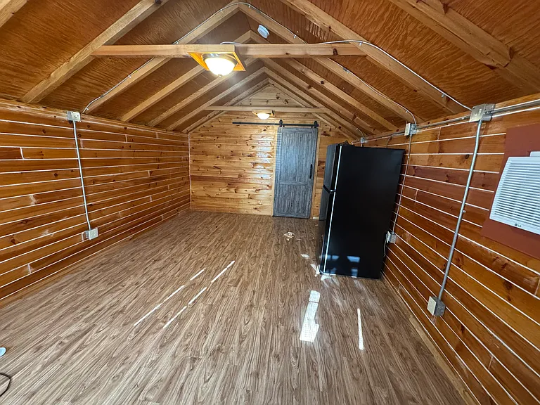240 Bear Ln #4 — Photo 4