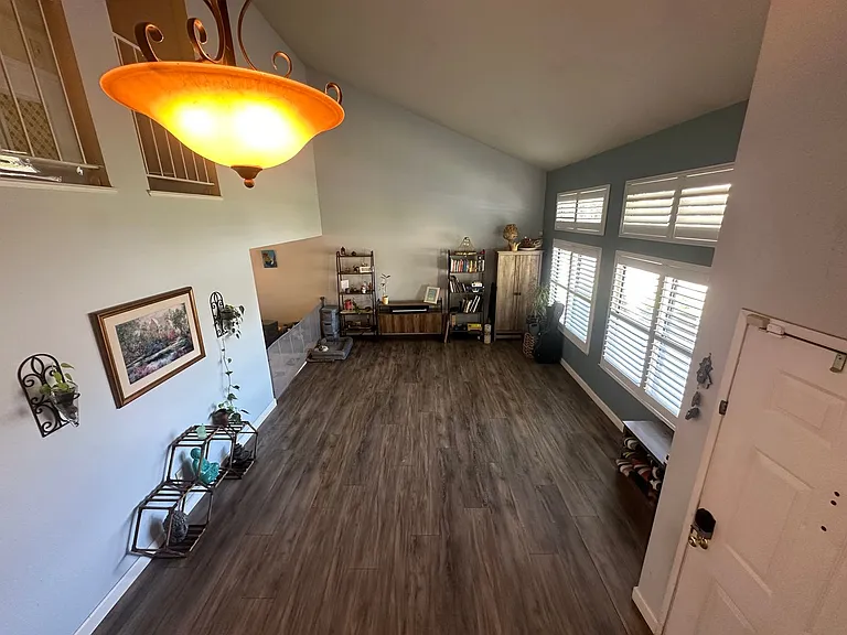 420 Nancy Dr — Photo 5