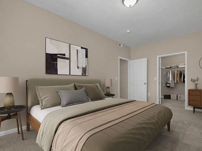 1040 Hartford Village Blvd — Photo 2