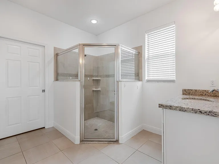 1367 NW Leonardo Cir — Photo 29