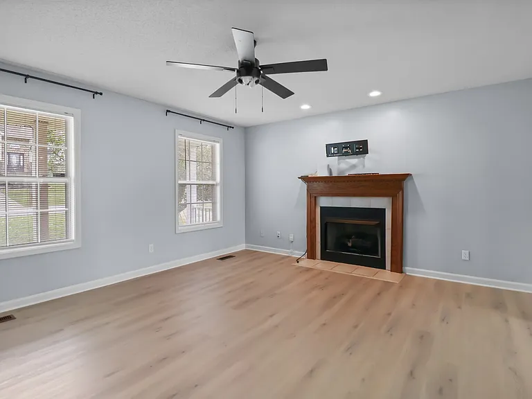 934 Hedge Apple Dr — Photo 16