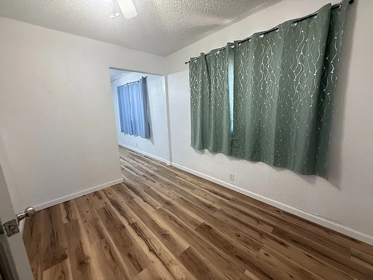 809 Spruce Ave — Photo 14