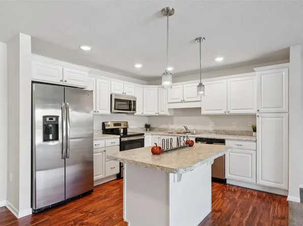 845 S 60th St APT 402, West Des Moines, IA 50266