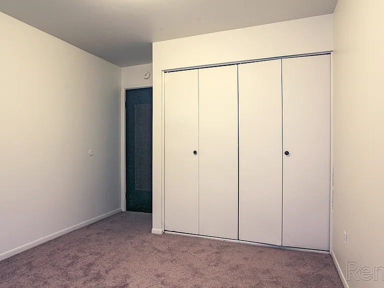 LaFonda Apartments — Photo 16