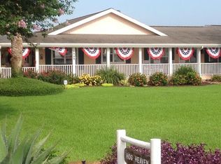 1505 E Bayshore Dr, Palacios, TX 77465