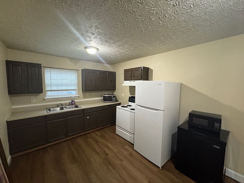 2nd image of 519 E Kentucky St #108