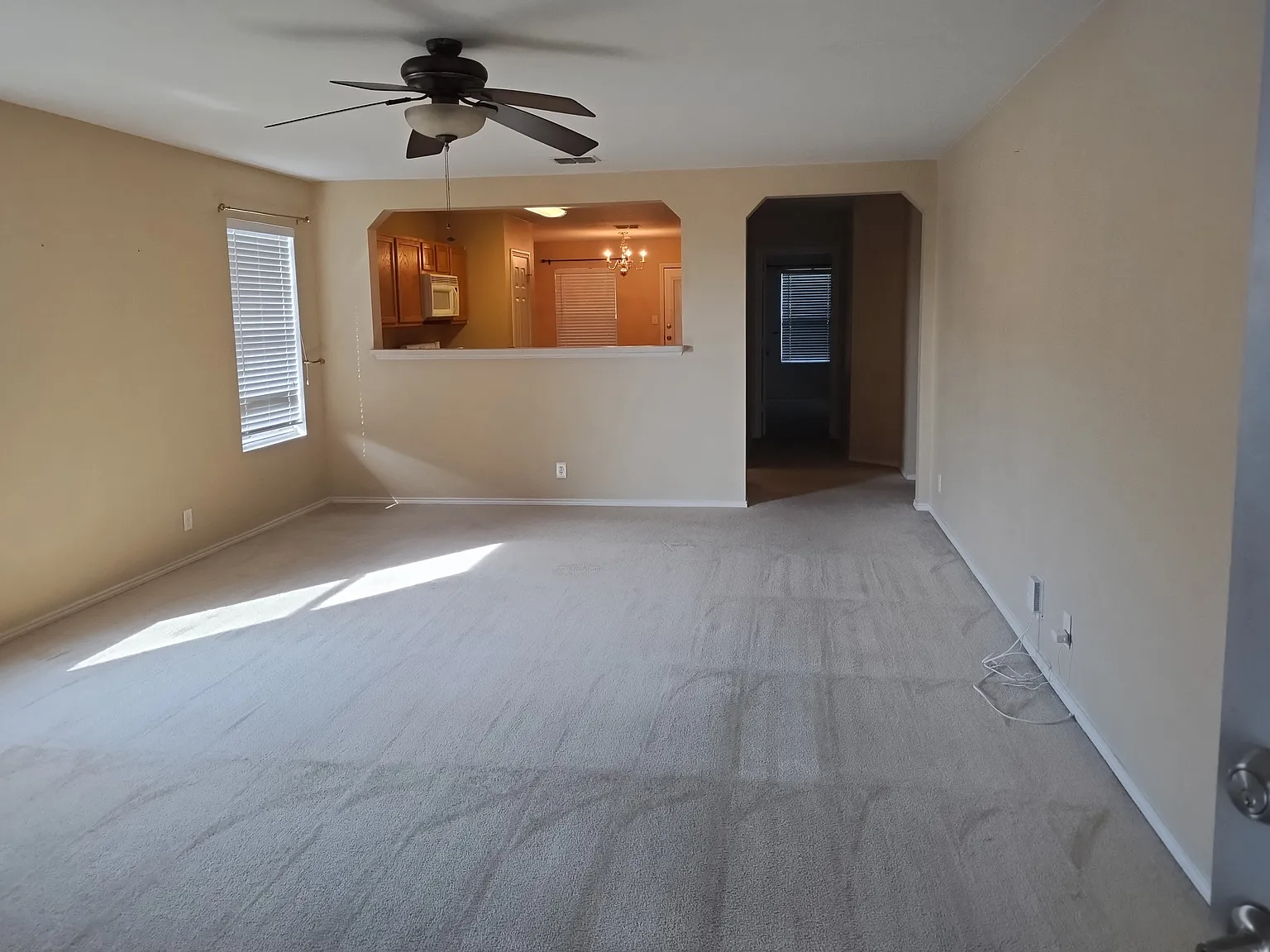 3 bed, 1459 sqft, $1,800 — Photo 3