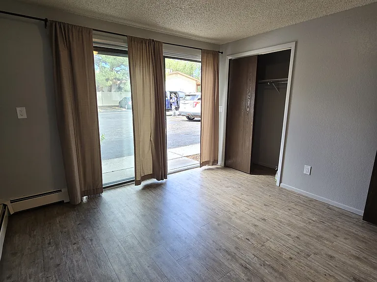 1140 Walnut Ave #8 — Photo 16