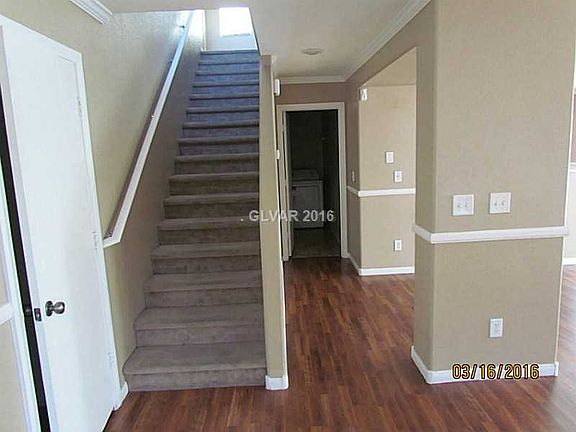 3rd image of 17 Copper Pine Ave