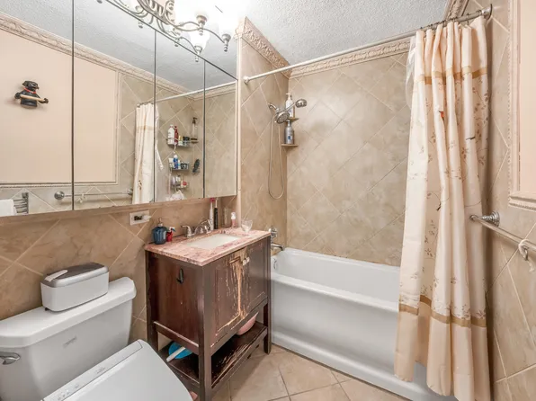 4-74 48th Avenue image 16 of 16