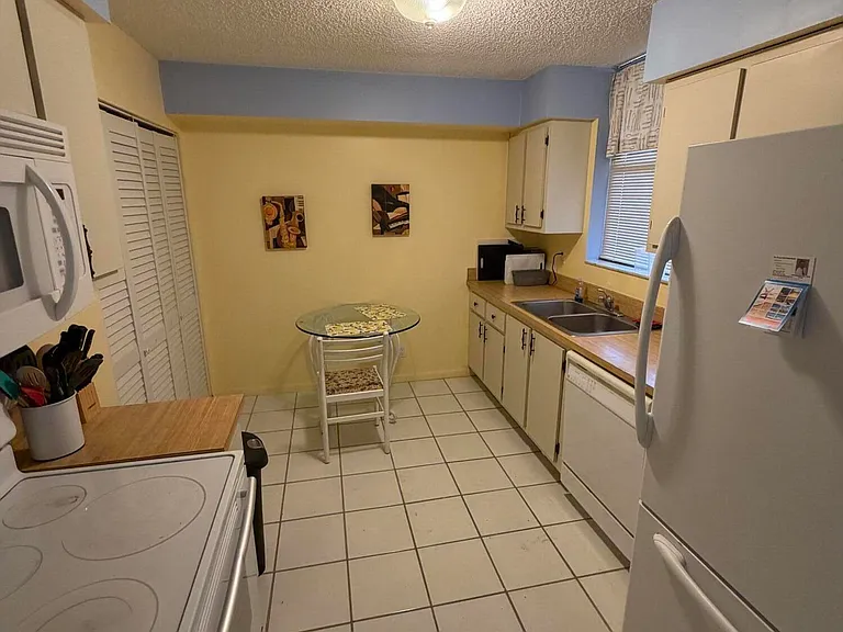 2255 Lindell Blvd #4406 — Photo 9
