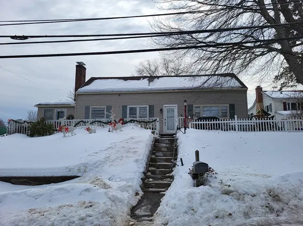 2 W Hobart St, Nashua, NH 03060