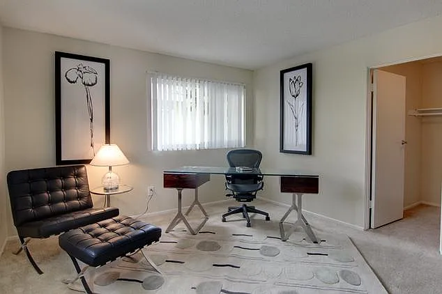 Secondary bedroom with large 6ftx 6ft walk-in closet.