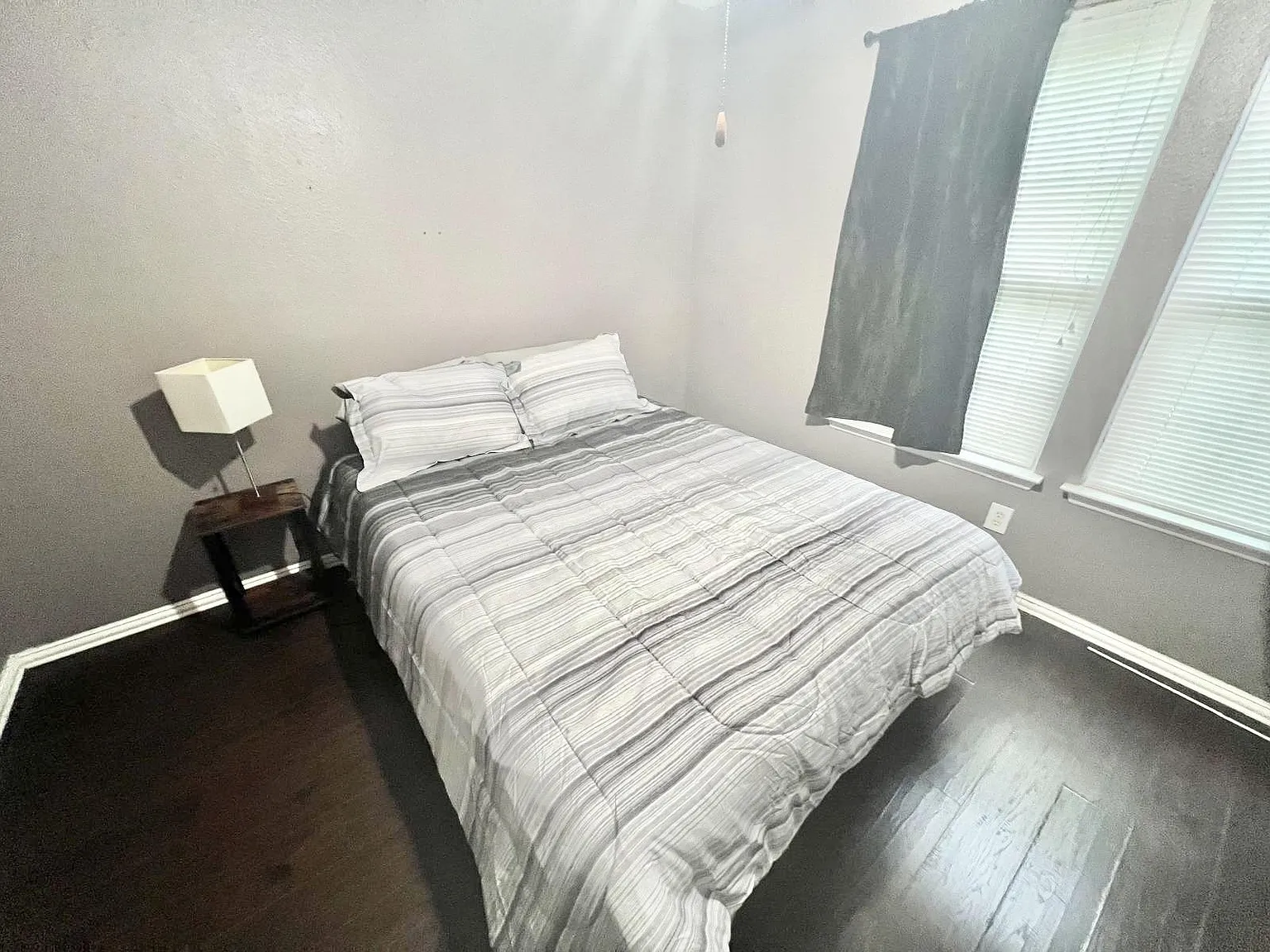 4 bed, 2.5 bath, 1980 sqft, $754 — Photo 3