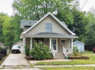 641 Grand Ave, Aurora, IL 60506