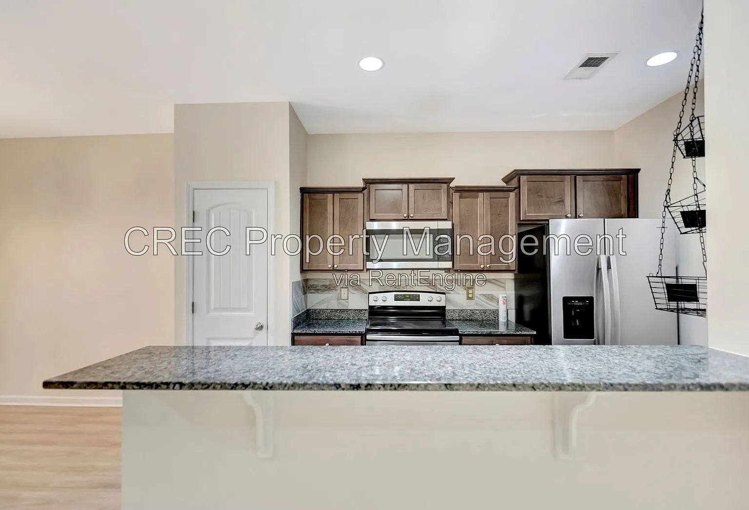 3 bed, 2.5 bath, 1512 sqft, $1,900 — Photo 3