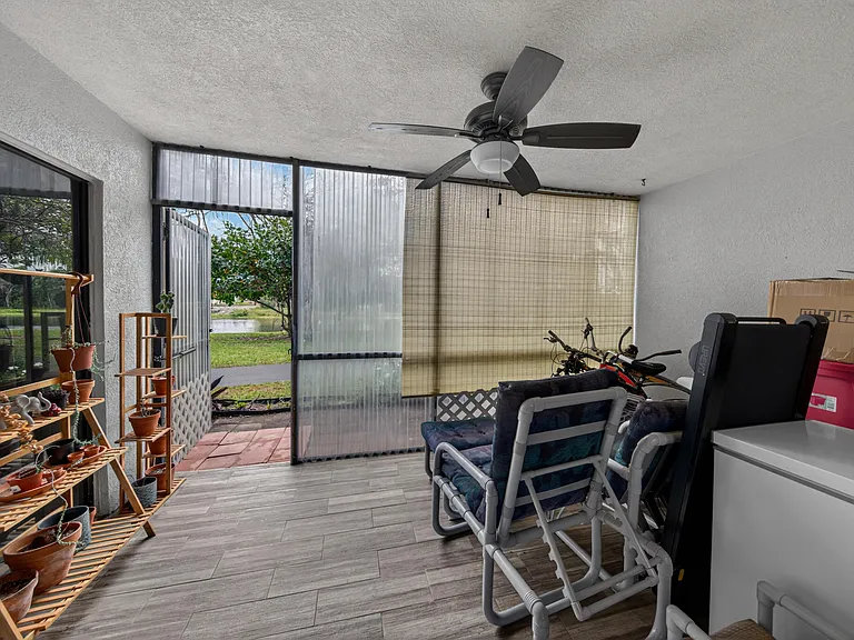 2200 S Cypress Bend Dr #101 — Photo 16