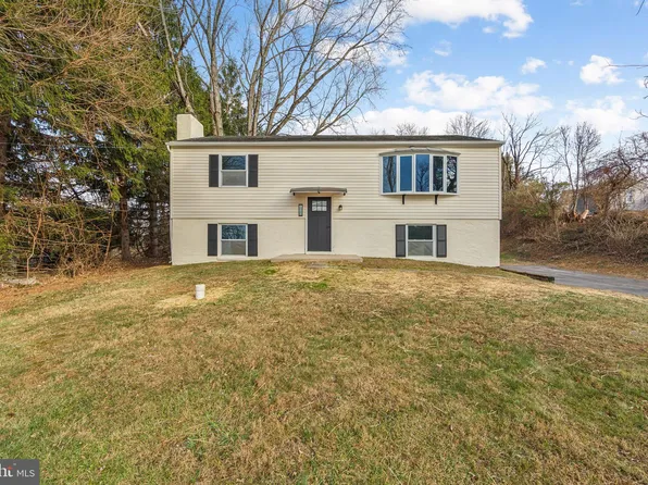 128 Highland Dr, Coatesville, PA 19320