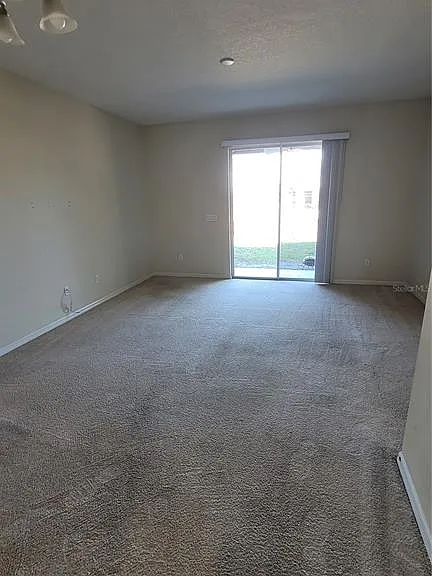 8810 Walnut Gable Ct — Photo 2