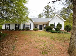 84 Indian Springs Dr, Jefferson, GA 30549