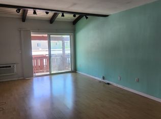 1000 W Macarthur Blvd APT 5, Santa Ana, CA 92707