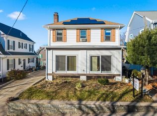72 Hilltop Ave, Providence, RI 02908
