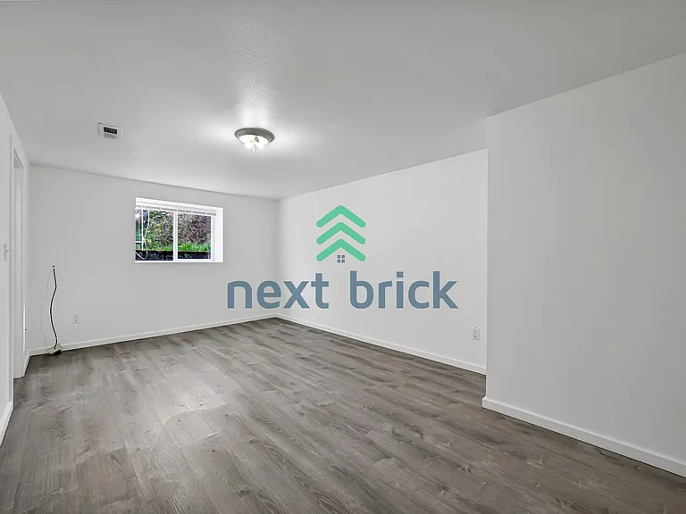 10616 Des Moines Memorial Dr S — Photo 5