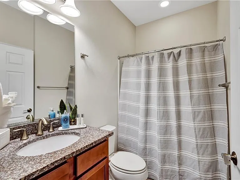7103 Lily Way — Photo 27