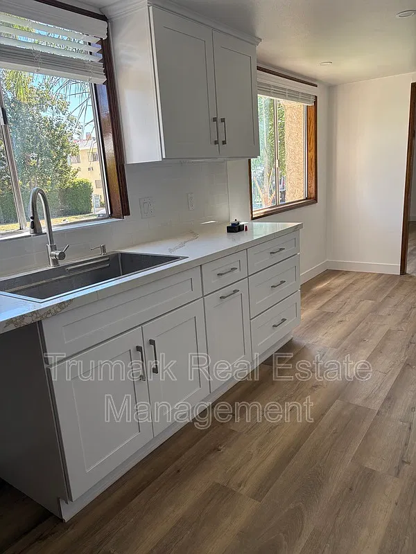 3 bed, 3.0 bath, $4,500 — Photo 1