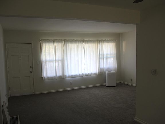 4th image of 7447 Milwood Ave