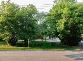 10416 87th Ave NW, Edmonton, AB T6E 2P5