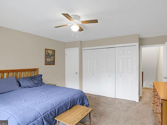 4th image of 6207 Stanford Ct