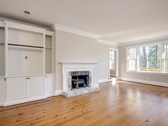 3rd image of 4 Indian Cove Road