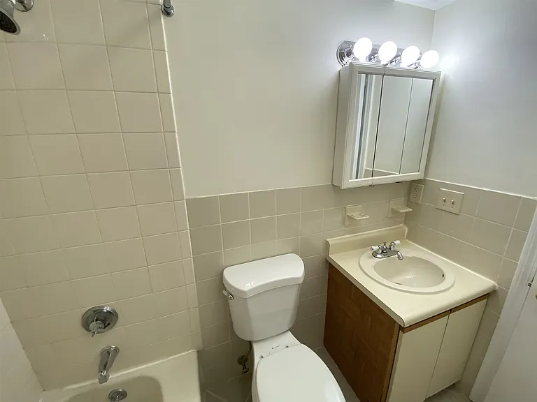 383 Huse Rd #9 — Photo 32