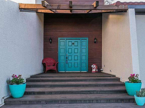 3rd image of 6209 Meadowland Dr