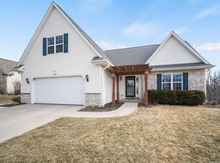 1243 Firethorn Dr, West Bend, WI 53090