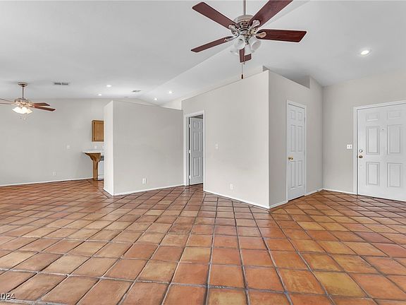 2nd image of 162 Skytop Dr