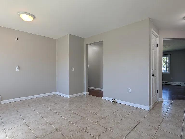 85 Saint Johns Pl #3 — Photo 12
