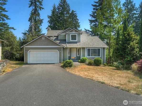 10932 Peony Place NW, Silverdale, WA 98383