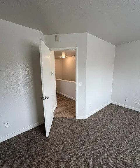 2460 Ocean St #C — Photo 12