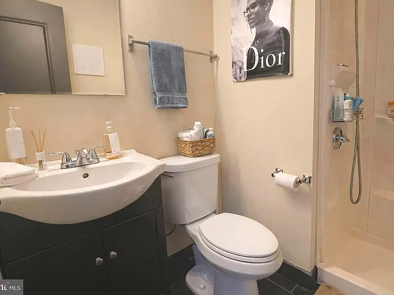 1829 N Bouvier St #B — Photo 9