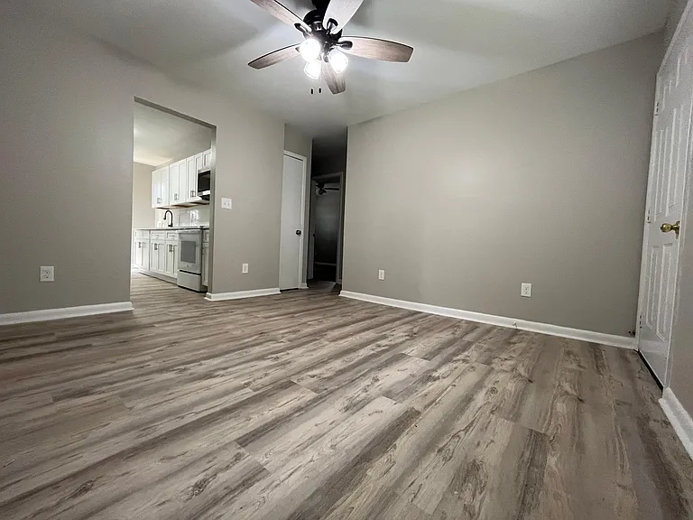 316 Adamson Ave #B — Photo 7