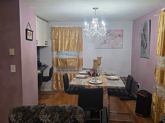 3rd image of 248 Belmont St