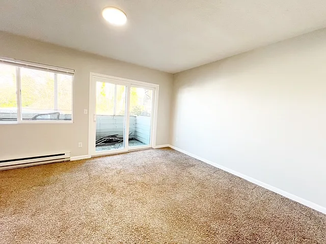 637 Pleasant Ave #202 — Photo 13