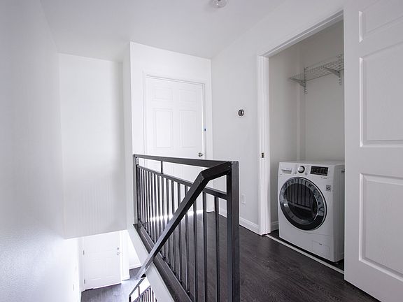5th image of 1817 Garfield Pl APT 2